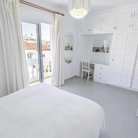 Holiday home Canovas - Casa Bajamar Con Piscina